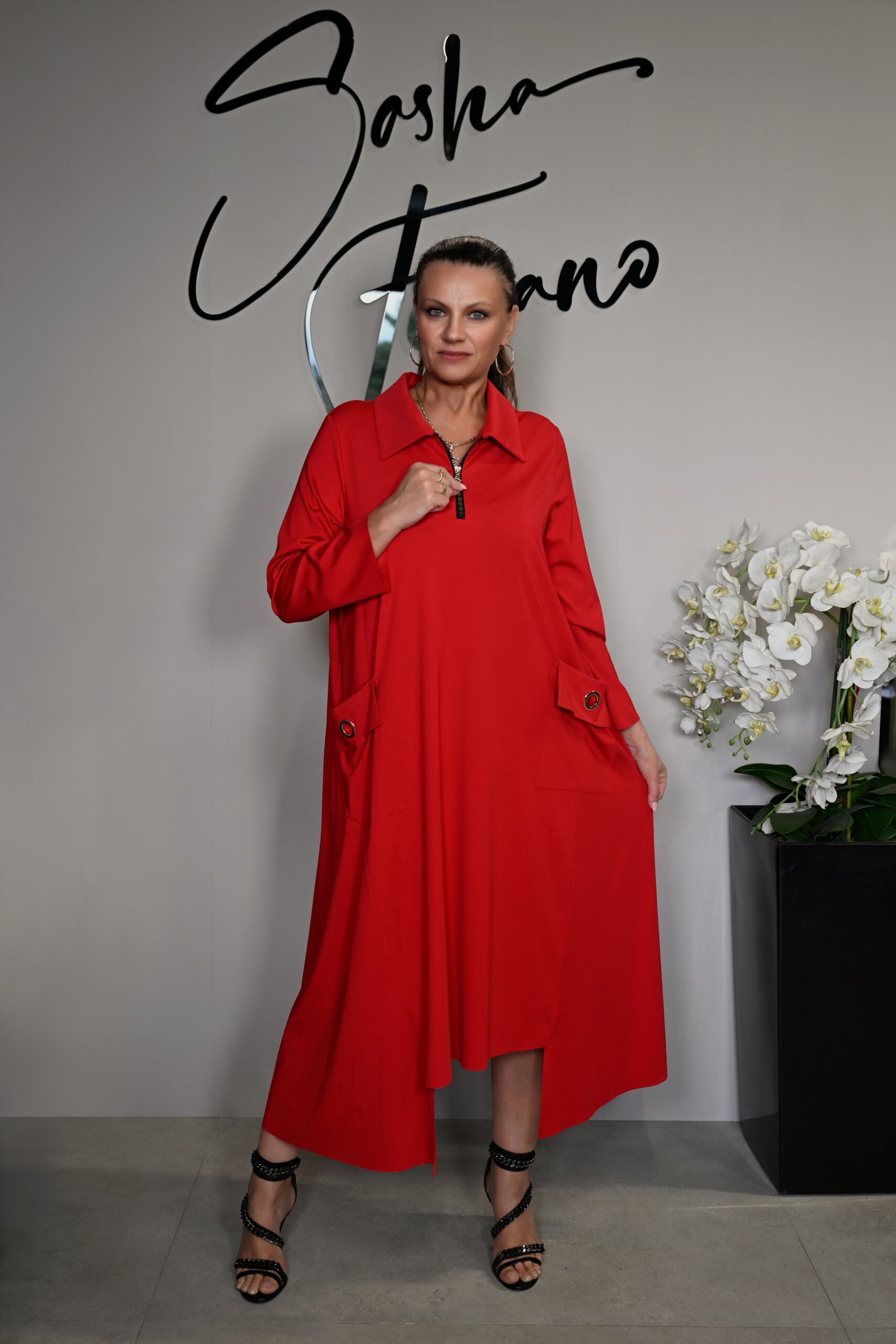 SUKIENKA ITA CZERWONA OVERSIZE 42/50 - obrazek 2