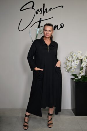 SUKIENKA ITA CZARNA OVERSIZE 42/50